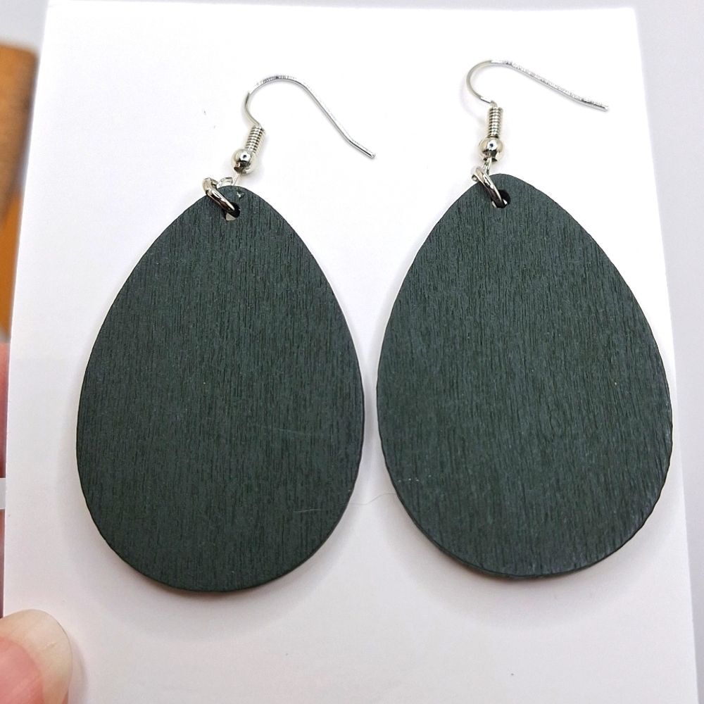 Forest Green earrings Hallowed out light weight boho jewelry